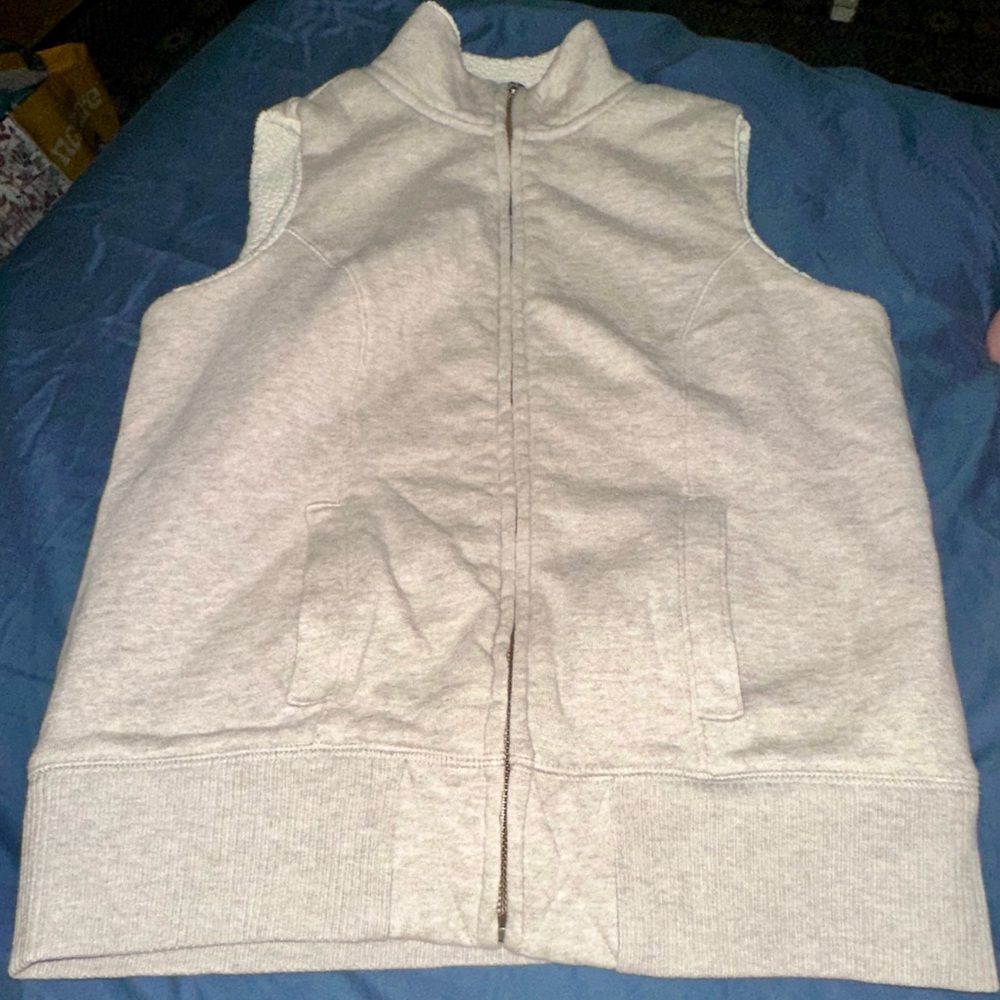 Old Navy Cream Textured Vest
